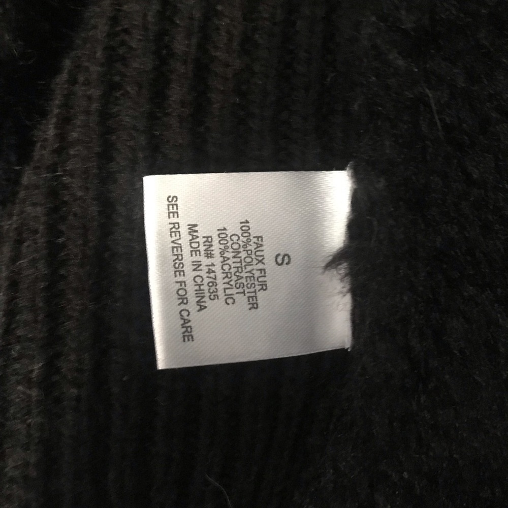 Sweater - Picture 4 of 5